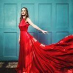 Mastering the Dusk: Your Ultimate Guide to Evening Seasonal Outfit Adjustments