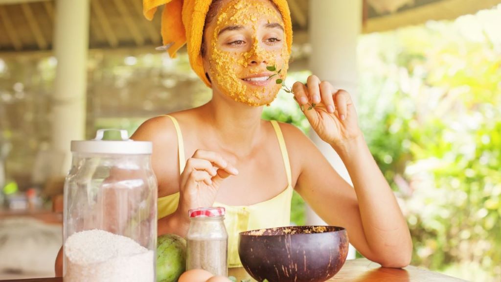 How to Get Glowing Skin Naturally at Home
